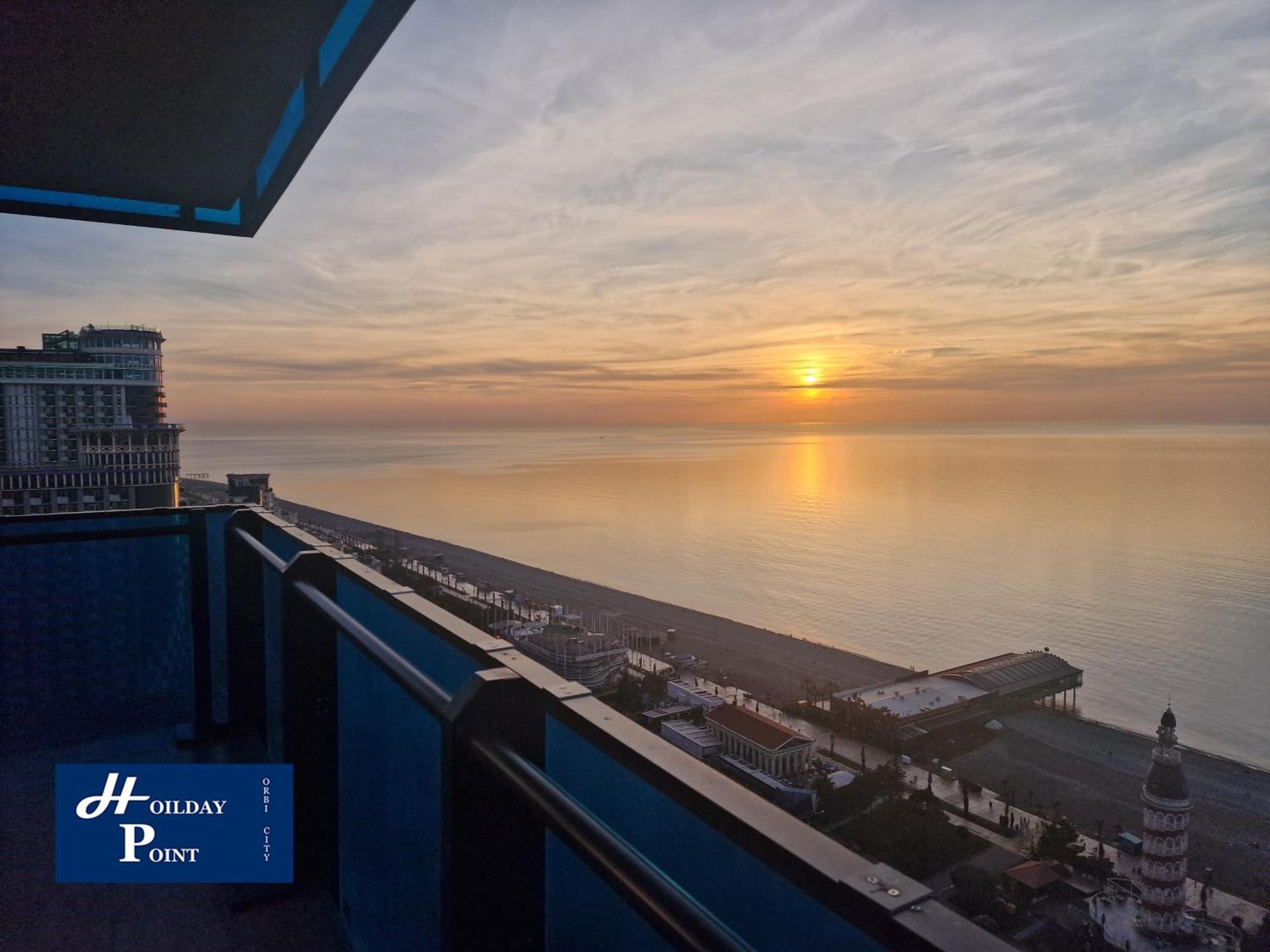 Holiday Point Orbi City Батумі Екстер'єр фото